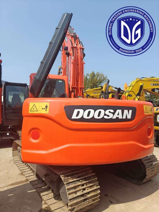 Compact-designed DX140 Used Doosan Excavator Cost-effective，Automated control