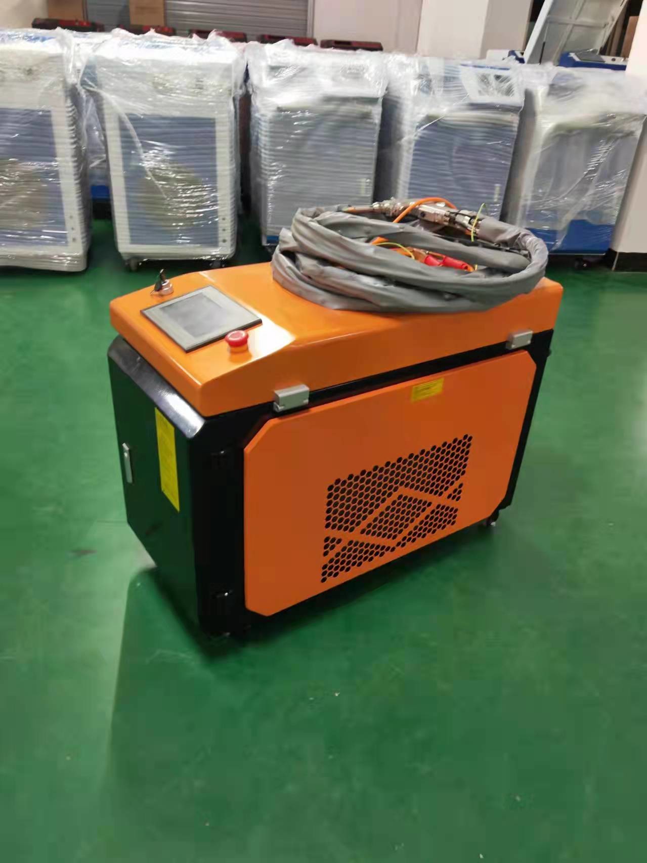3 In 1 Handheld Laser Welder Continuous Welding Riselaser RL-FAM For Metal MAX 1500W 2000W 3000W