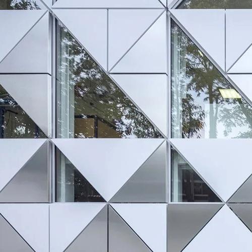 Triangle Shape 3D Surface Aluminum Sheets Customized For Building Decoration 0