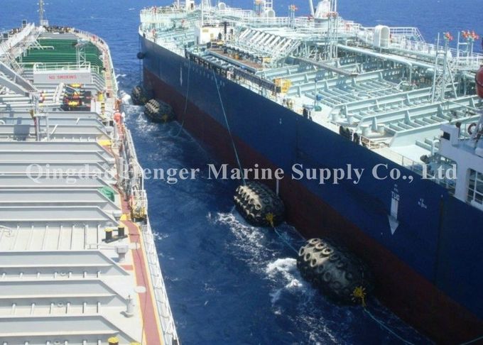 VLCC ULCC Heavy Duty Pneumatic Fender Inflatable Rubber Berthing Fender