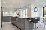 Veneer and Lacquer Finished Modular Kitchen Cabinets for European Style Luxury