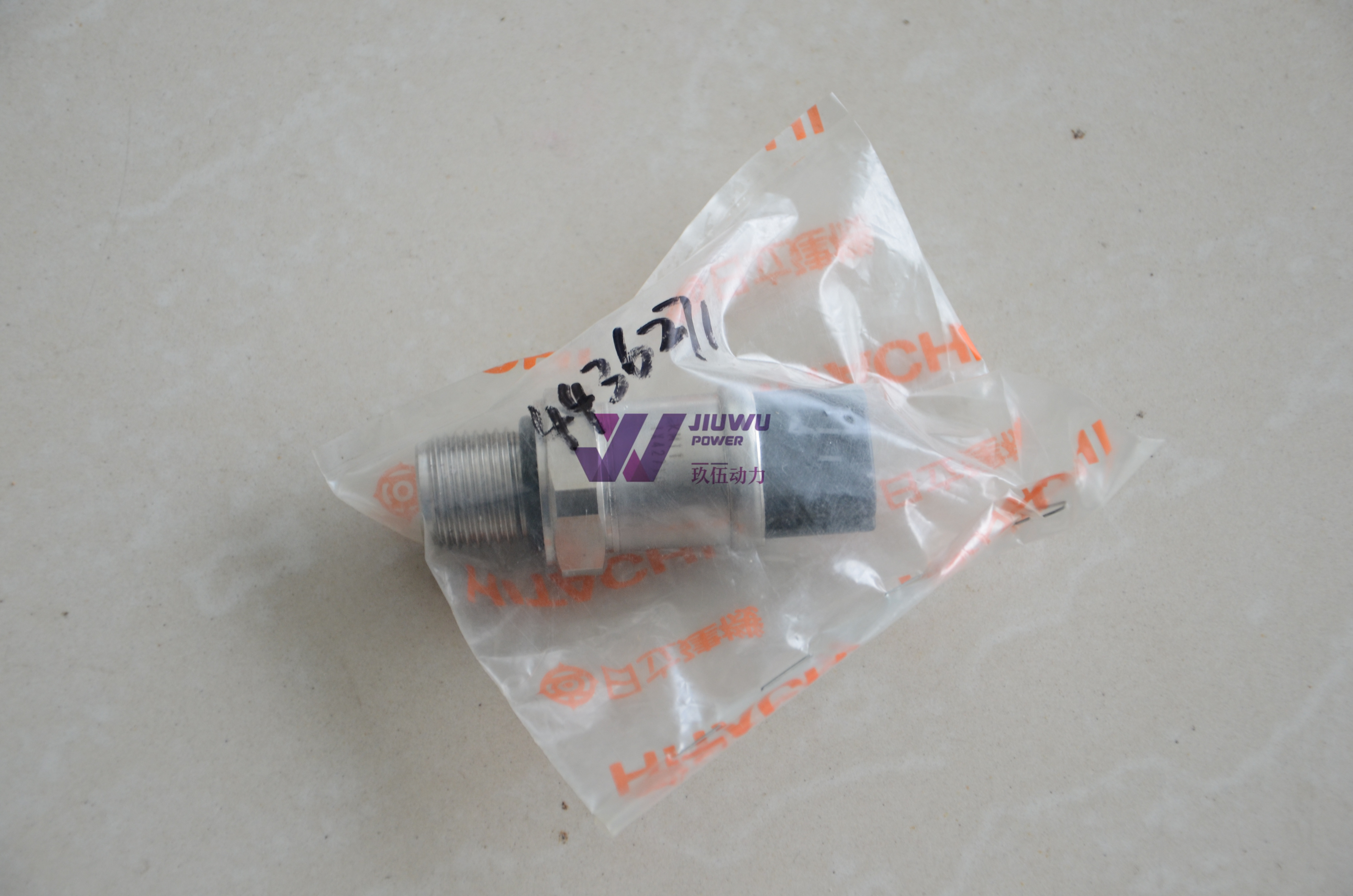 HITACHI ORIGINAL SENSOR;PRES 4436271 FOR ZX240-3 ZX270-3 ZX450-3 ZX200-3G JIUWU POWER