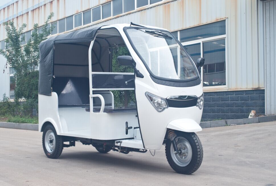 Dayang 250cc Taxi Tricycle for 4 Passengers Closed Body Performance and Comfort