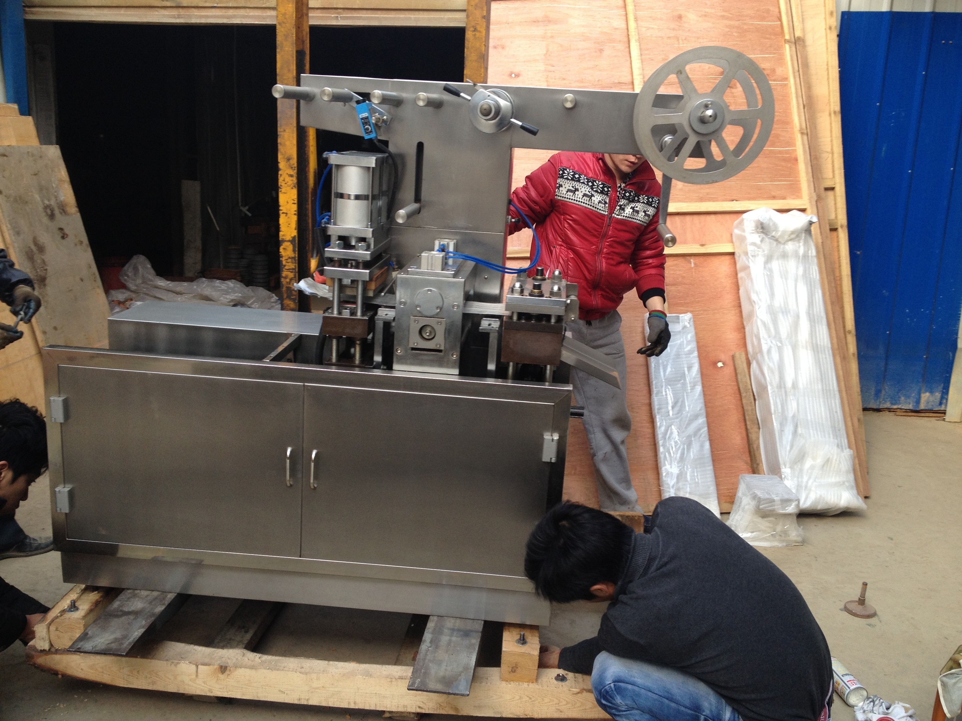 Auto Capsule PVC Blister Packing Machine DPP-88 Laboratory Packing Machine