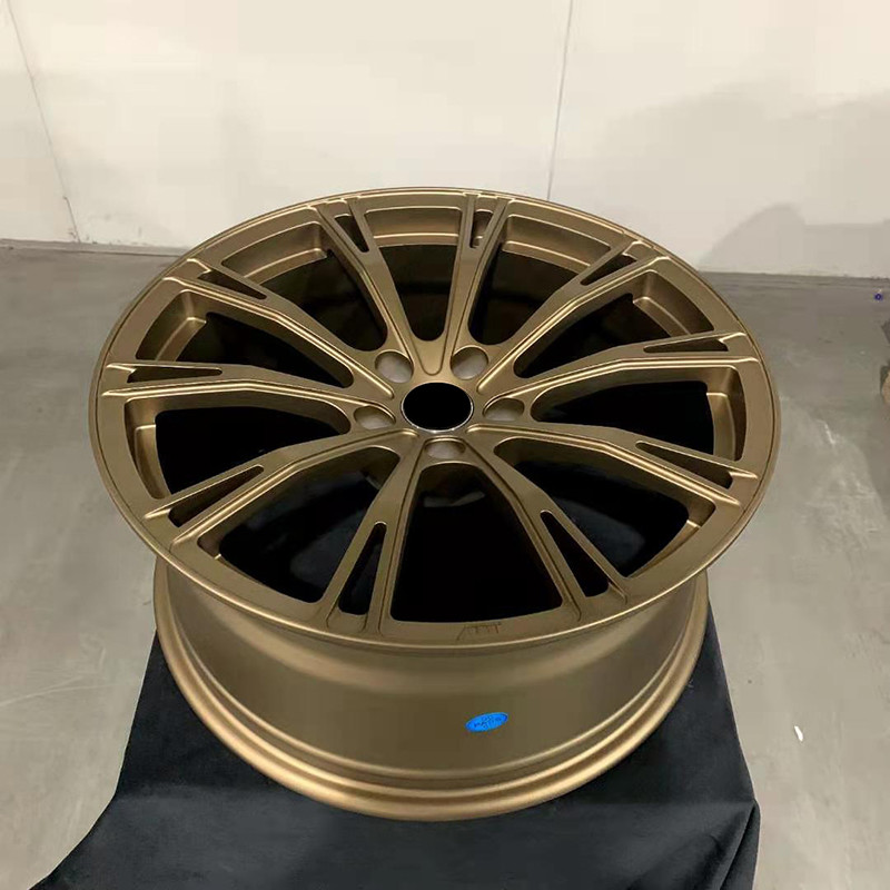 Centerlock type bright colour painting Forged Custom Wheels 18 19 Inch With Black Machine Face rims