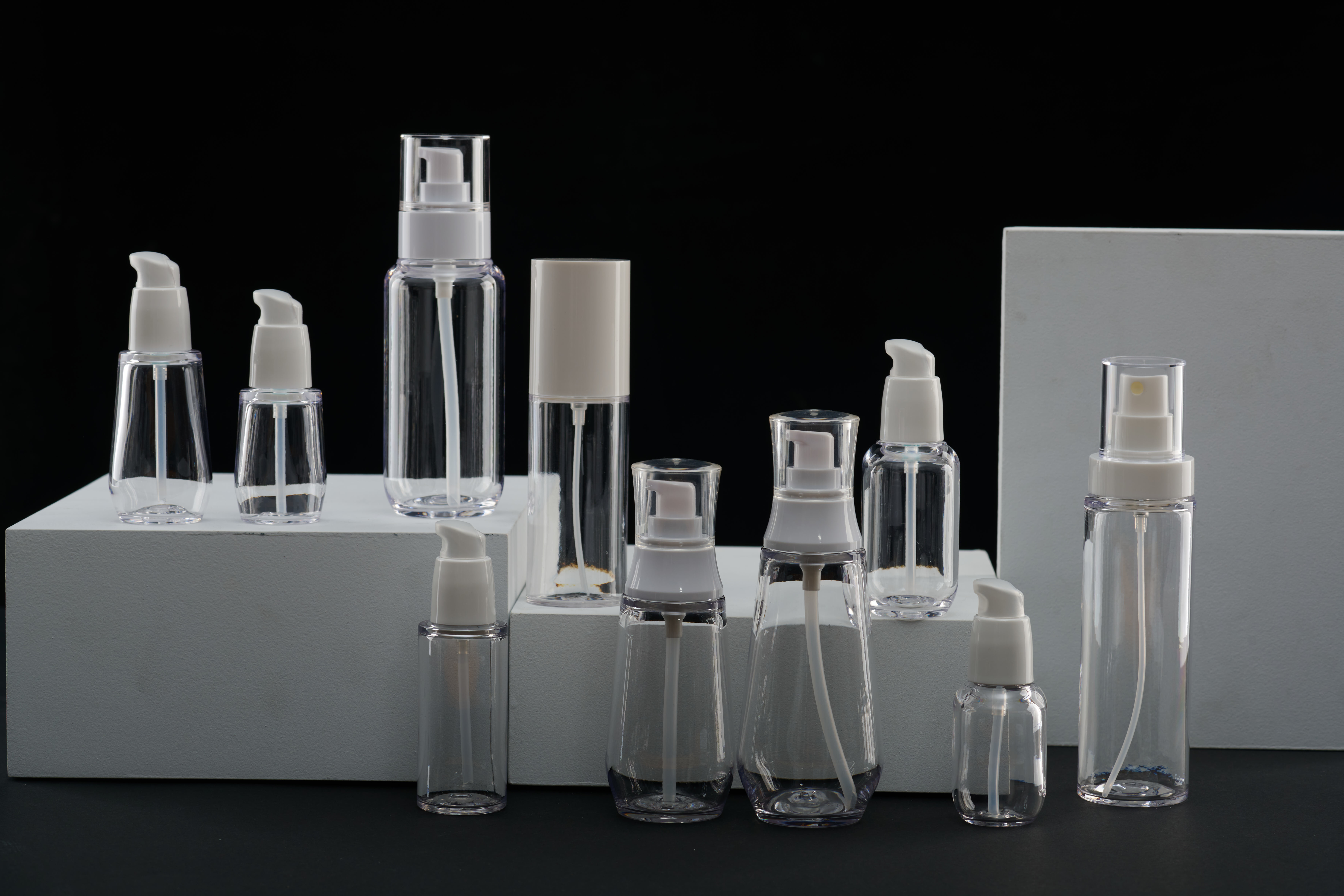 Luxury Plastic Cosmetic Bottles Essential Oil 80ml With Sprayer Or Cap