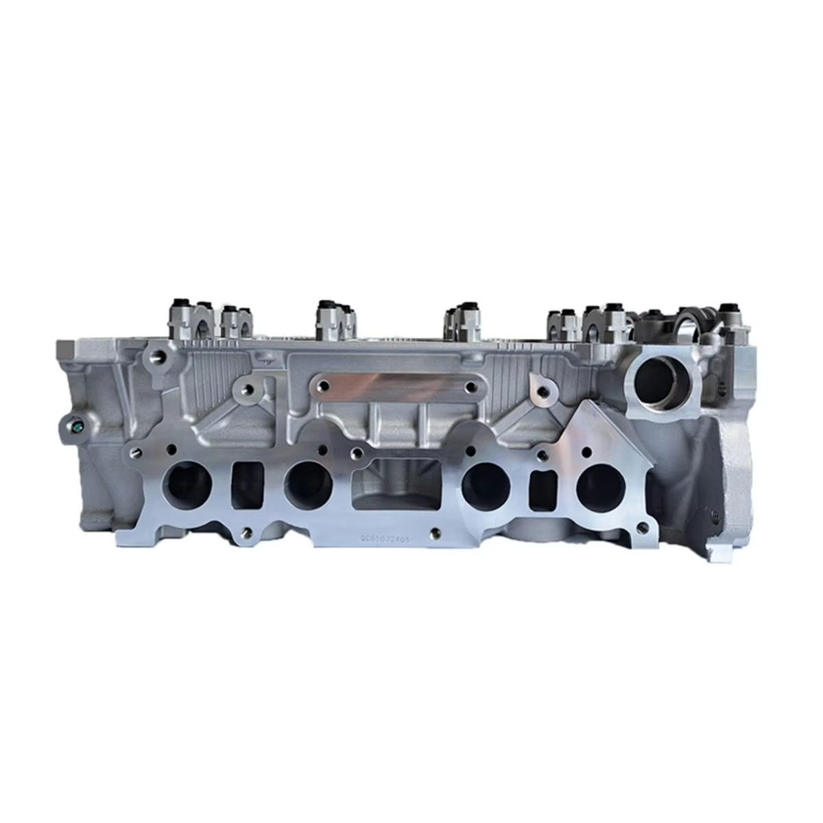 New OE 11101-75141 11101-0C010 11101-0C020 Auto Engine Cylinder Head Aluminum 1TR 1TR-FE for Toyota Hilux Innova Car Model