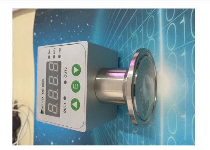 HPC-1000 Sanitary Pressure Switch and controller with 2 relays alarm output signal