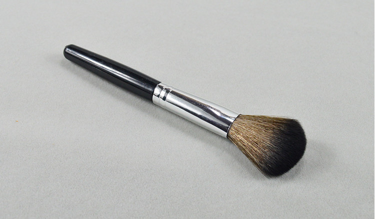 Shenzhen Angled Top Makeup Brush Power Foundation Blush Concealer Contour Blending Highlight Cheek Brush Beauty Tool