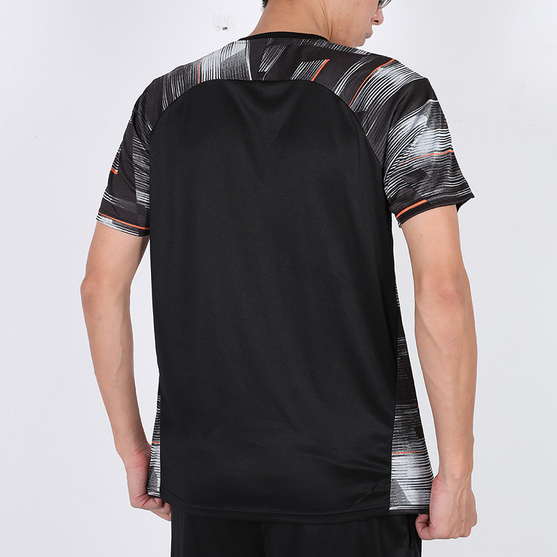 Patterned Breathable 140gsm Fabric Mens V Neck T Shirt For Summer