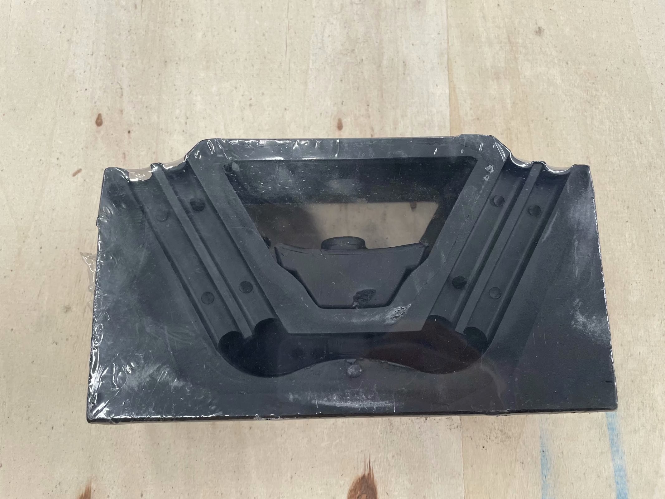 Sino Truck HOWO Original Rear Engine Support WG9725592031