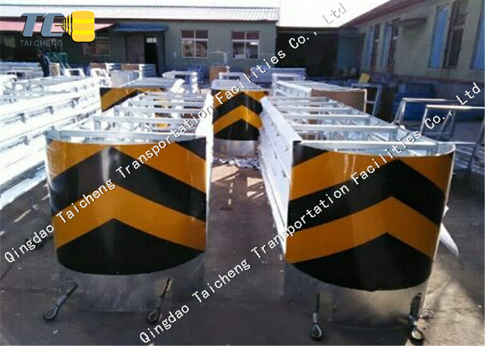 Traffic Safety Crash Cushion Anti Collision Steel Barrier for Sale Crash Cushion Attenuator