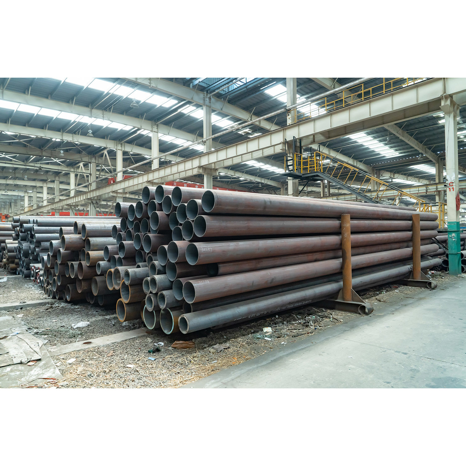 Rectangle Carbon Steel Pipes 0.8 - 50mm For Industrial Use