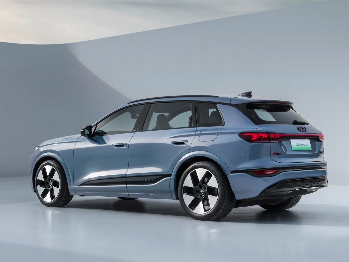 2024 New Energy Vehicles Audi Q6L E-tron SUV 600km Long Range Ev Cars
