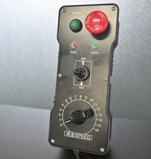 Handheld Toggle Switch Remote Control 433MHz For Concrete Pump Truck