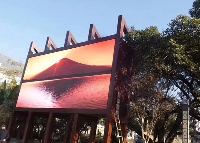 Corrosion Resistant 10mm Full Color LED Display Screen For Advertising