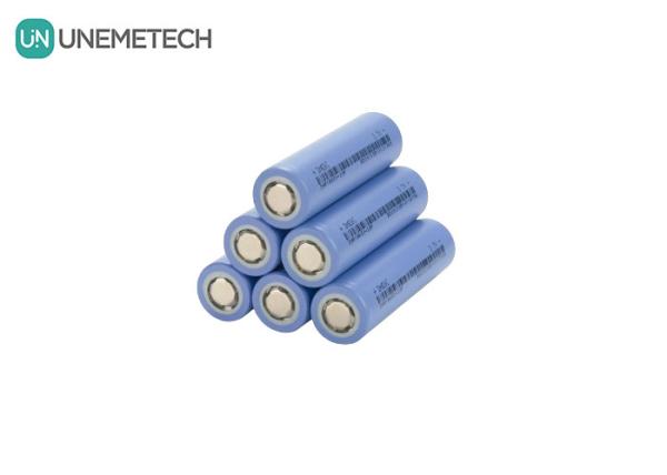 30A Continuous Discharge 18650 Batteries 2000mAh 3.7V Cylindrical Lithium Ion