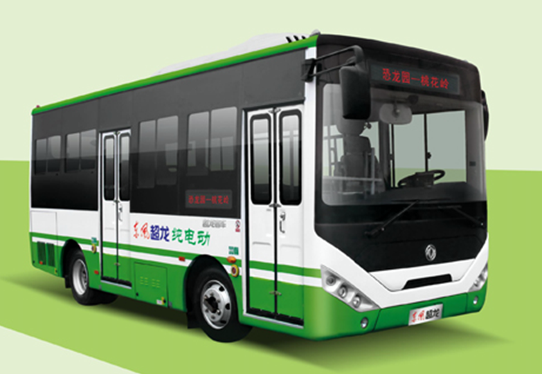 Manual Transmission Dongfeng 6x6 Diesel Fuel Tanker Truck with Large Tank Capacity