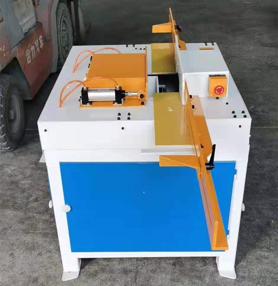 Pneumatic PT-1500 Wood pallet nailing machine, Pneumatic Pallet nailing table