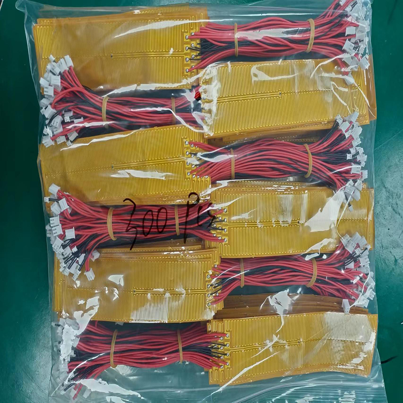 U Shaped Pillows Polyimide Heating Film Flexible With 260 Degree Temperature Adjustable