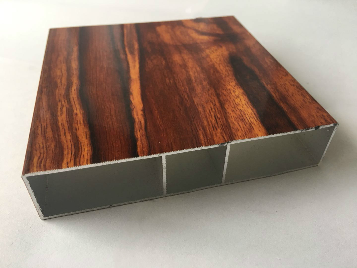 Unique Emulation Wood Finish Aluminium Profiles Composite Panel Rectangle Shape