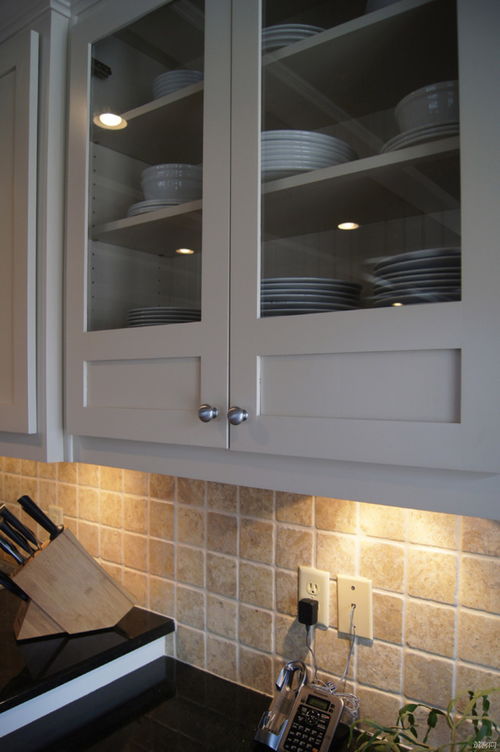 Modern High Gloss Flat Pack Kitchen Cabinet Furniture with PVC Membrane Door Panel