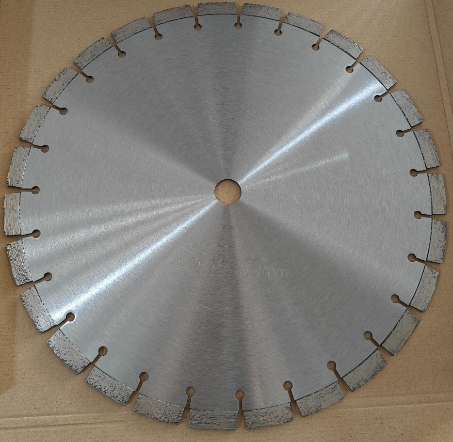 Diamond Reinforce Concrete Saw Blade Laser Welding For Concrete Asphalt Reinforced Concrete