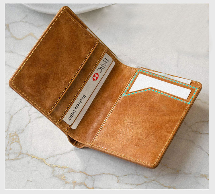 Minimalist Men's Genuine Leather Bifold Wallet with RFID Blocking of Custom Logo