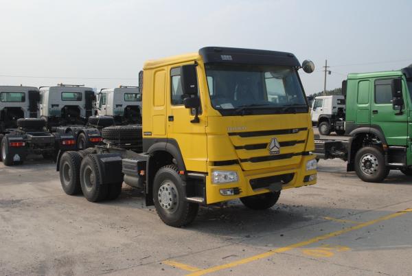Sinotruk HOWO 6X4 Tractor Truck 371HP/420HP Chinese Trucks 5800*2300*1500mm at