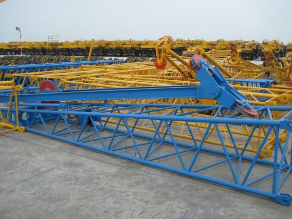 Jib Tracked Hydraulic Crawler Crane QUY130, Knuckle Boom Crane for Lifting Heavy