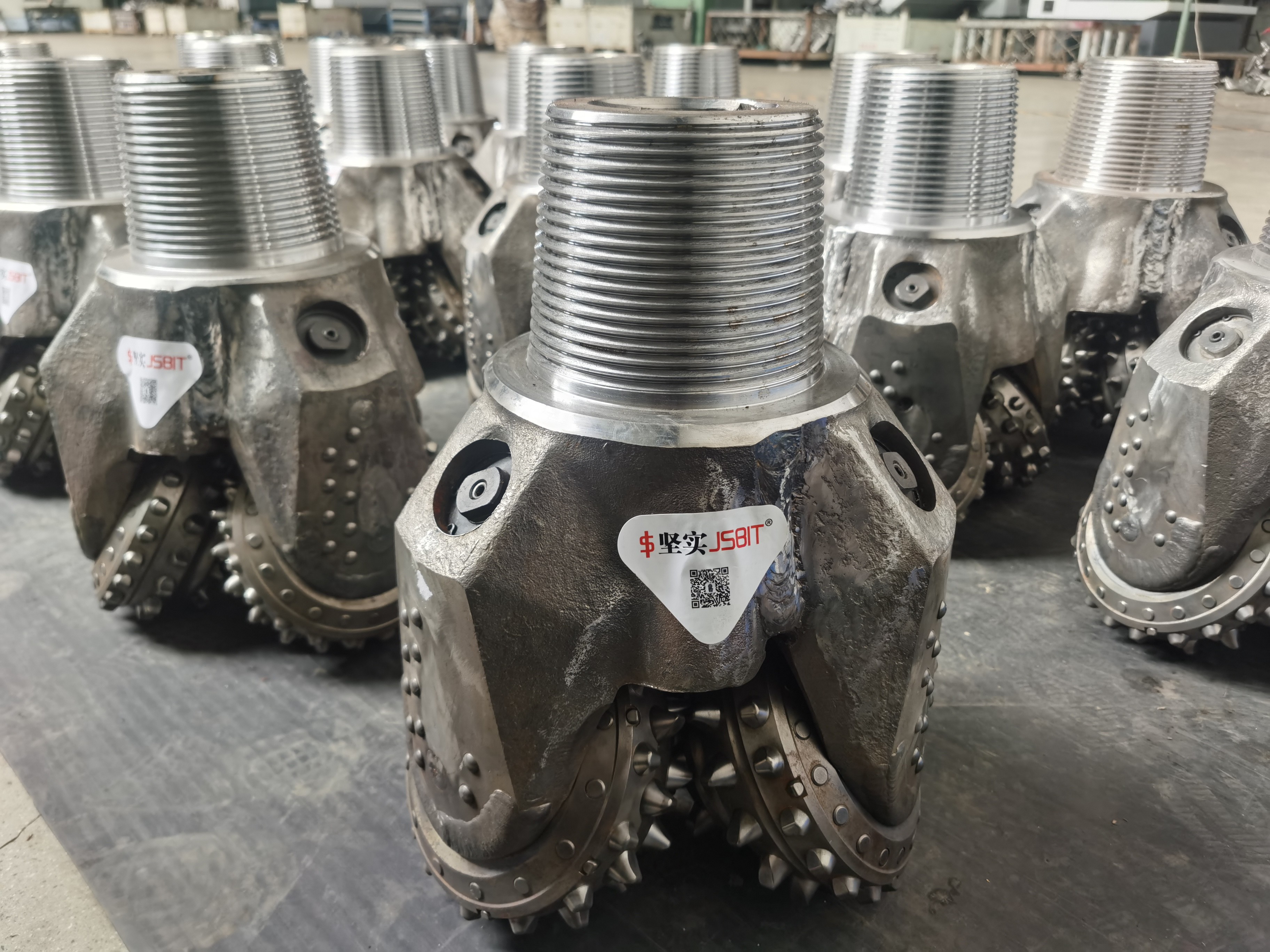 100% New Good Quality Tricone Roller Bit IADC537 12inch