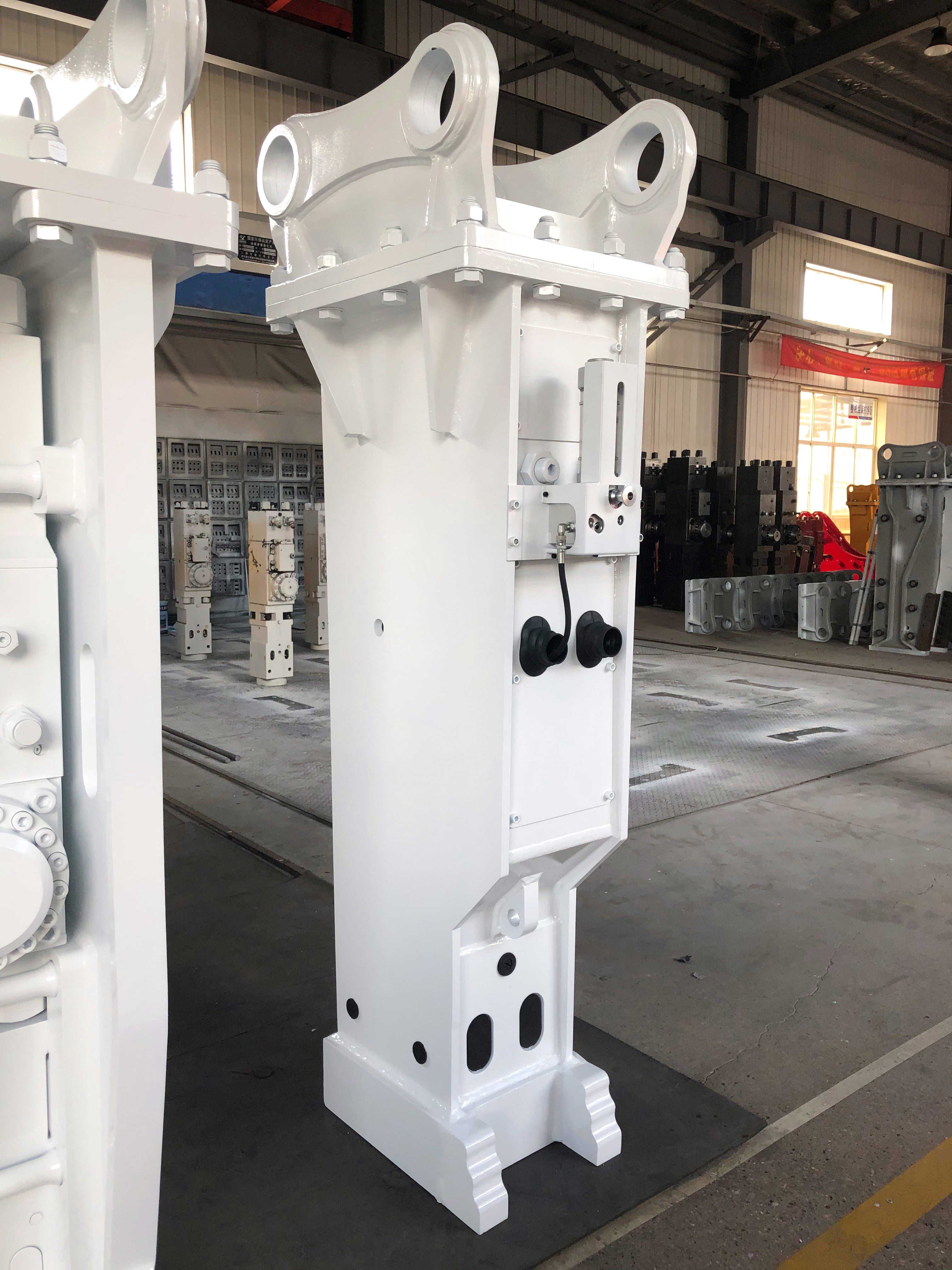 Construction Machinery Excavator Hydraulic Breaker SB121 for Aluminum Milling Machine Suitable Excavator ton 28-35TONS 7