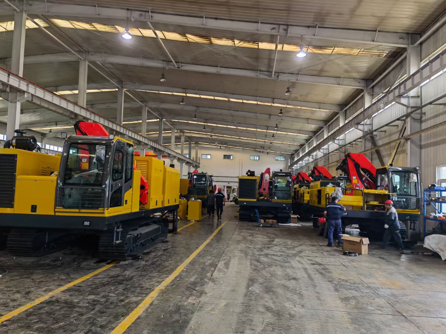 Maximize Efficiency in Construction Works with Crawler Paywelder and Welding Tractor
