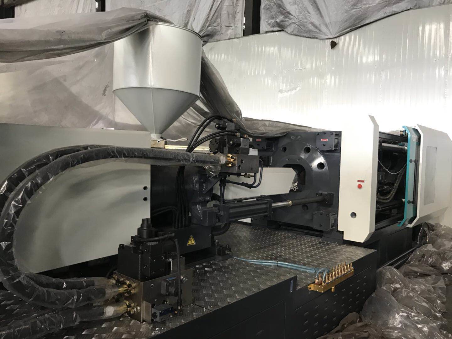 Thermoplastic Plastic Injection Molding Machine For Plastic Storage Containers