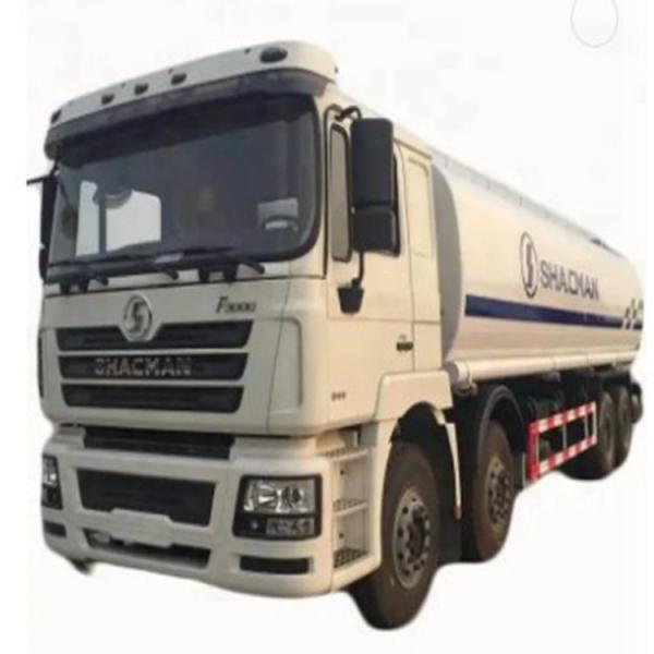 SHACMAN 6x4 Water Tank Trucks 10 Tires 15000 To 35000 Liters Capacity LHD