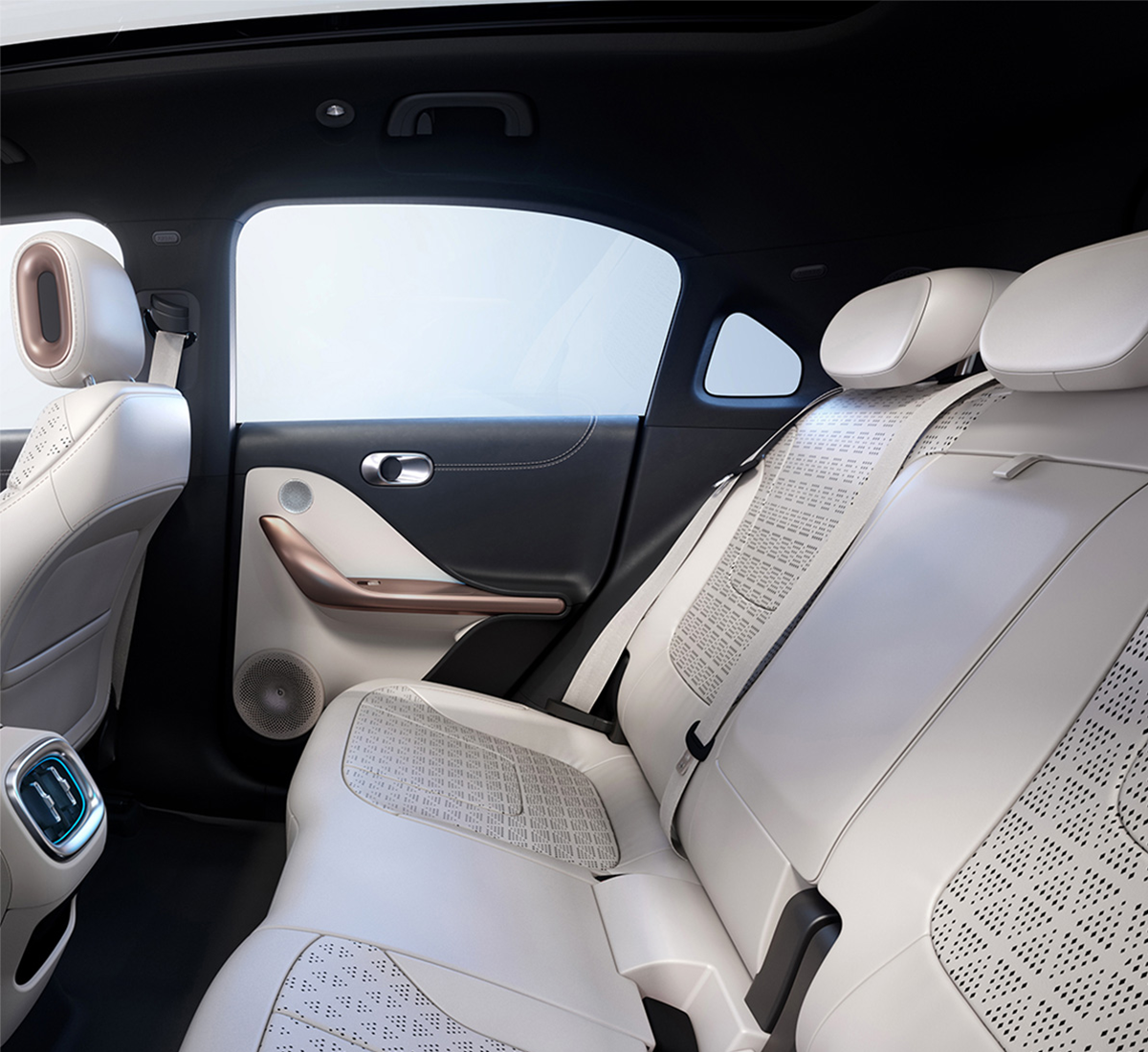 2023/2024 GEELY Mini SUV Electric Cars with 66 Kwh Battery Capacity and Left Steering in Green/Blue/Yellow/White Colors