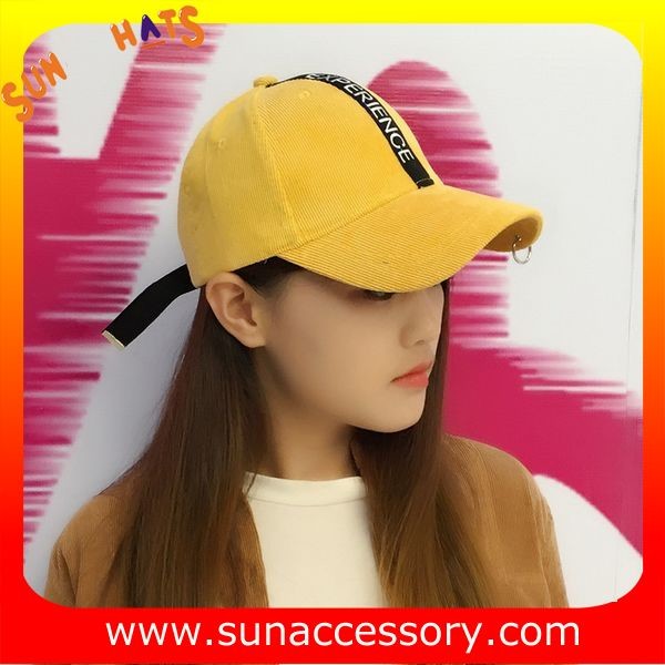 QF17038 2018 trendy fashion 6 panel mesh snapback cap logo can be customized.