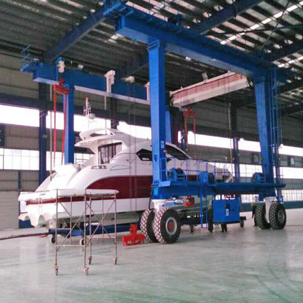 Cheap Shipyard Boat Lift Gantry Crane 30m 50Hz  Customized Lifting Speed for sale