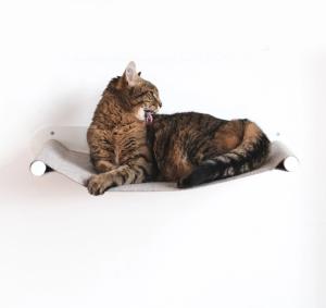 Quality Wall Mounted Cat Scratching Platform with Silver Polishing Metal Cat Corner Furniture wholesale