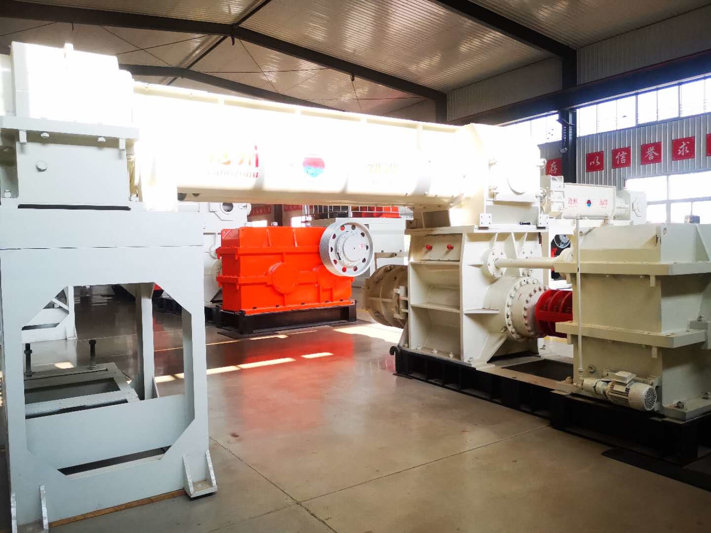 Two Stage Clay 32000pcs/M Auto Brick Making Machine