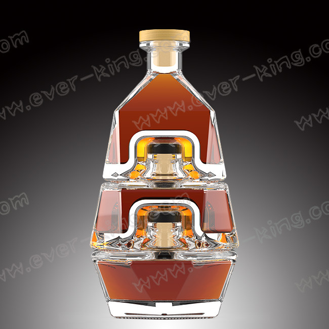 OEM 750ml Brandy Glass Bottle With Plastic Screw Top