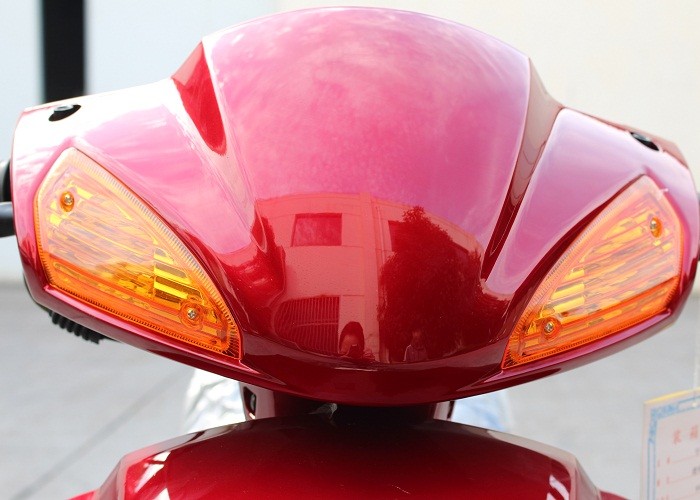 Anti Skid Tire Gas Motor Scooter , Gas Mopeds For Adults Red Plastic Body