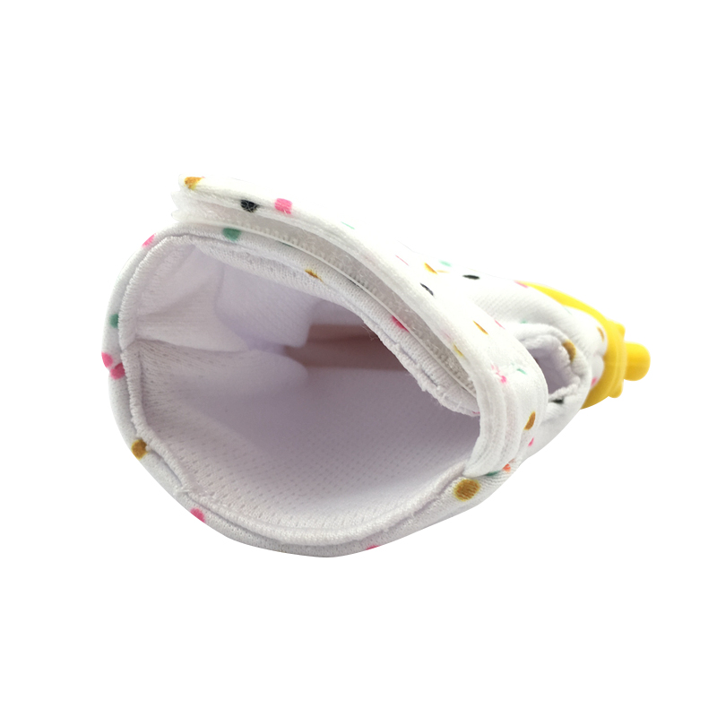amazon best seller top selling eco-friendly high quality baby teeth toys silicone teether teething mitten finger brush