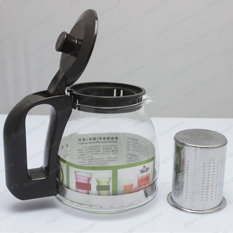2016 high quality heat resistant glass teapot with stainless steel filter and plastic handle