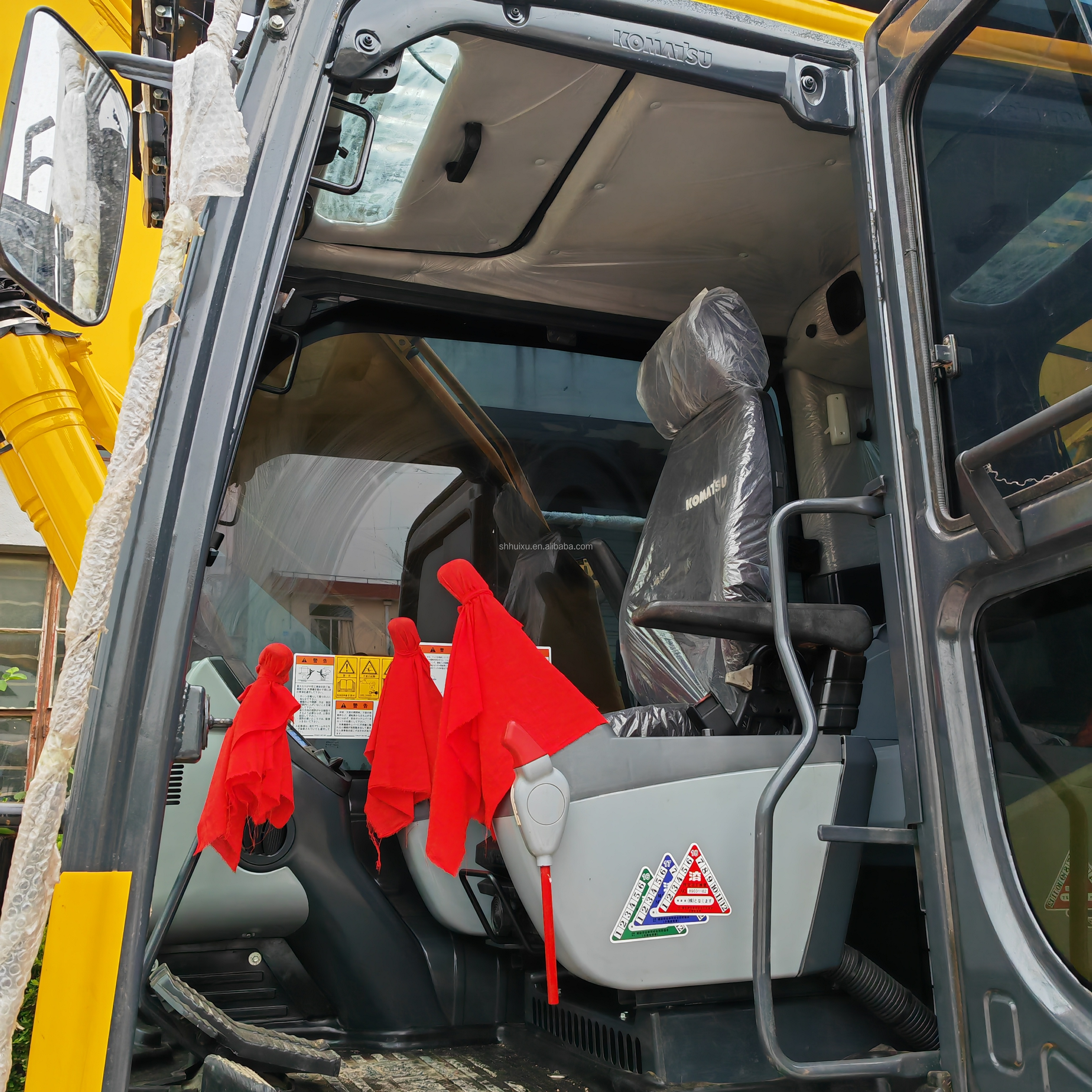 used crawler excavator with high power komatsu pc200/second hand komatsu pc200