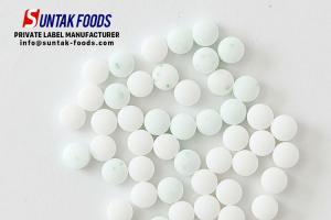 Quality 1.0g Spearmint Flavor Sweet Breath With Green Color Chip Mints Round Shape wholesale