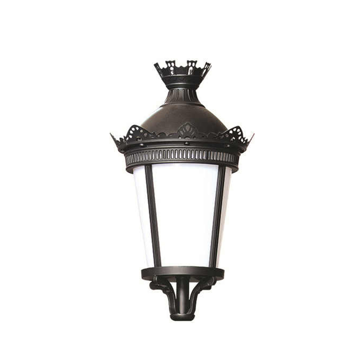 Outdoor European Antique Garden Lights Decorative Power Street Lamp Lighting Road Waterproof Modern Poles Led Solar Street Light