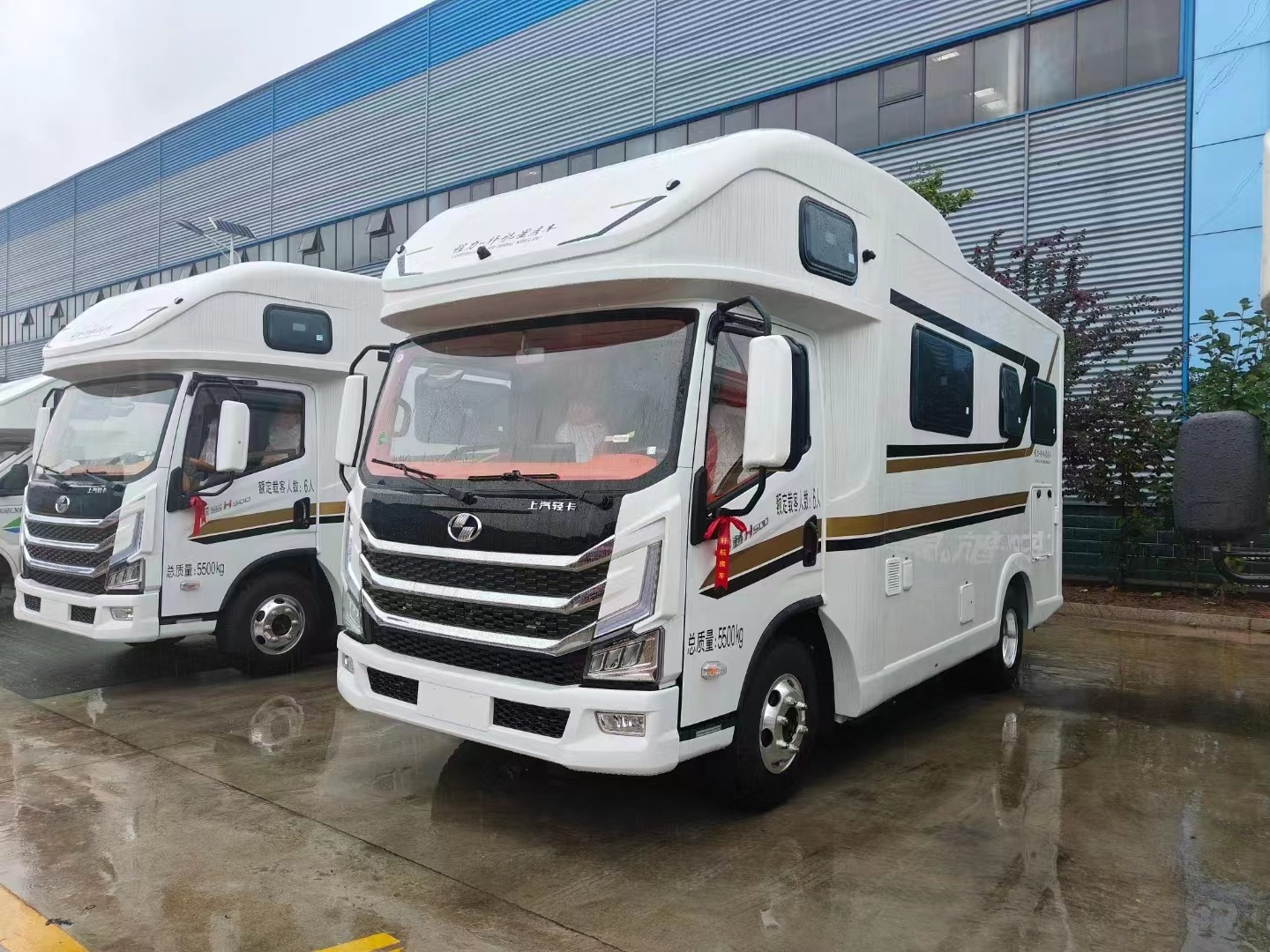 4x2 RV Caravan Van Yuejin H500 High Roof Camper Recreational Vehicle ISO