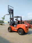 Reliable All-Terrain Forklift Truck For Facilitates The Movement Of Goods From