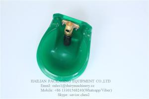 Quality Plastic PVC Goat Waterer farm animal water trough 1 Liter Capacity wholesale
